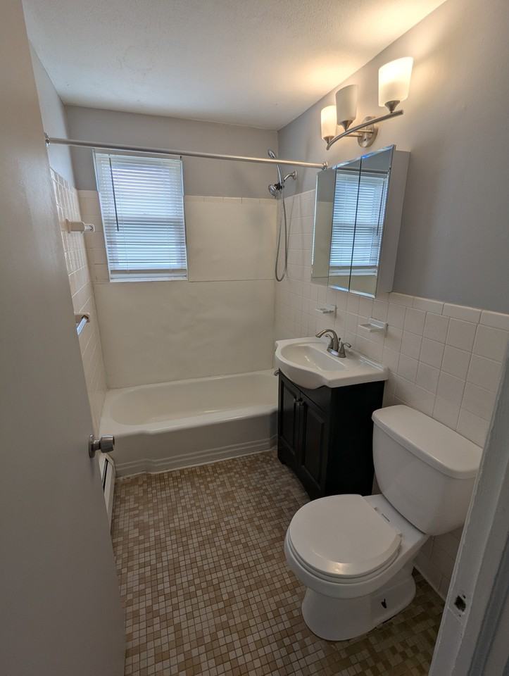 15 Carpenter Street - Photo 3 of 6