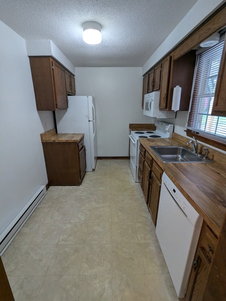 404 North Main Street - Photo 2 of 8