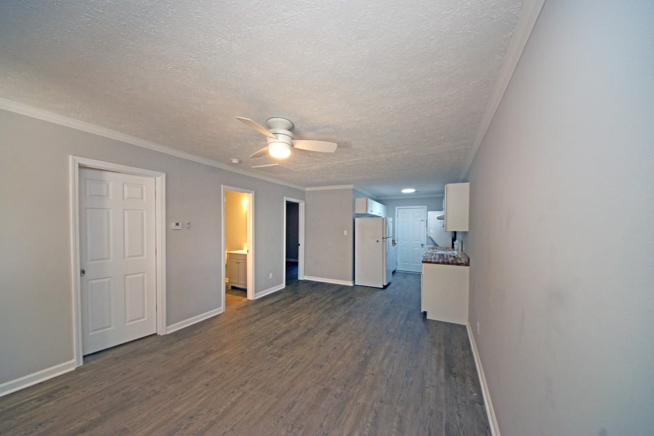 2 Joann Drive - Photo 3 of 28