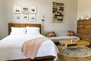 featured image of 132 W Court St