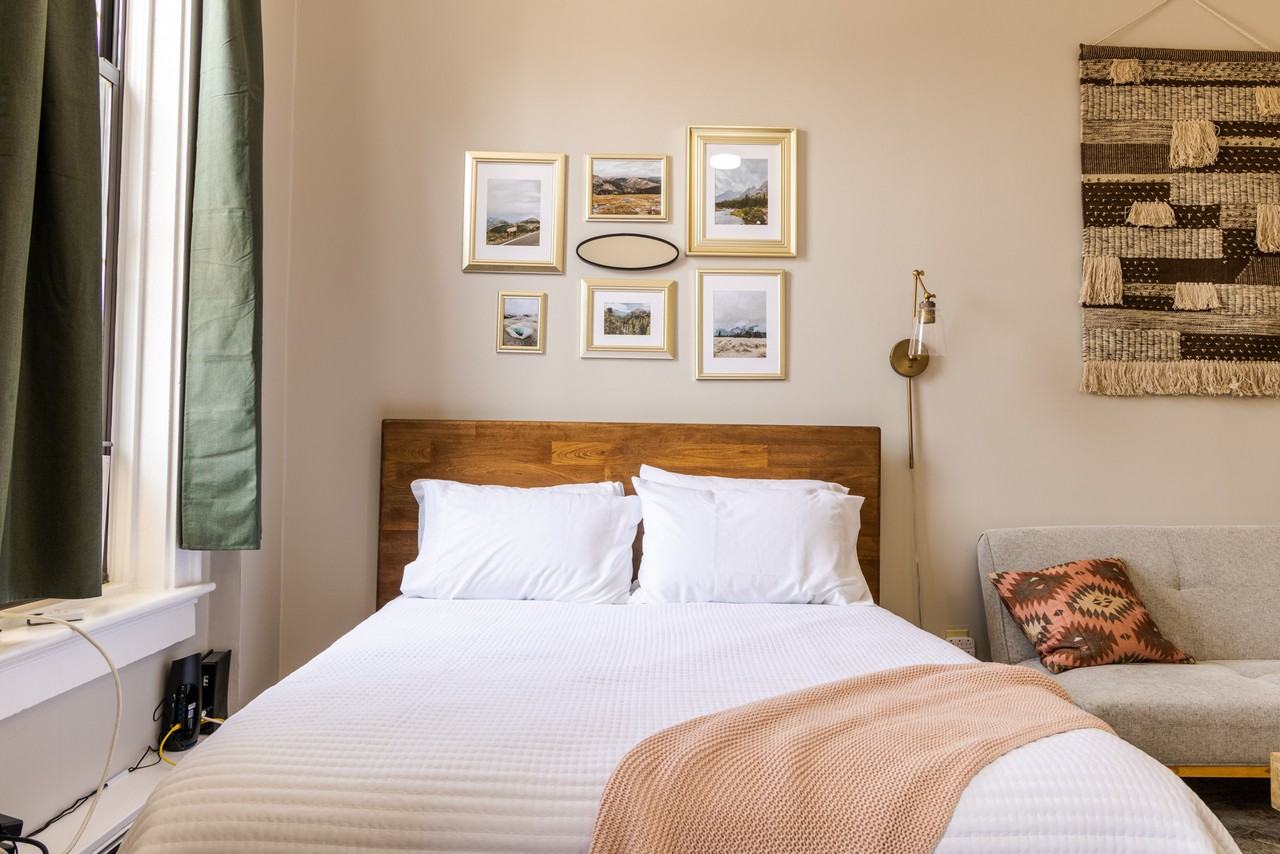 Court - Photo 5 of 10