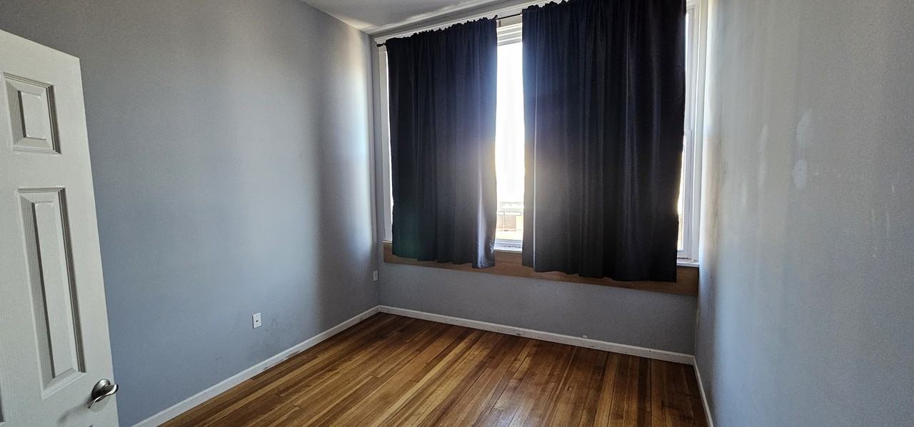 519 State Street - Photo 2 of 7