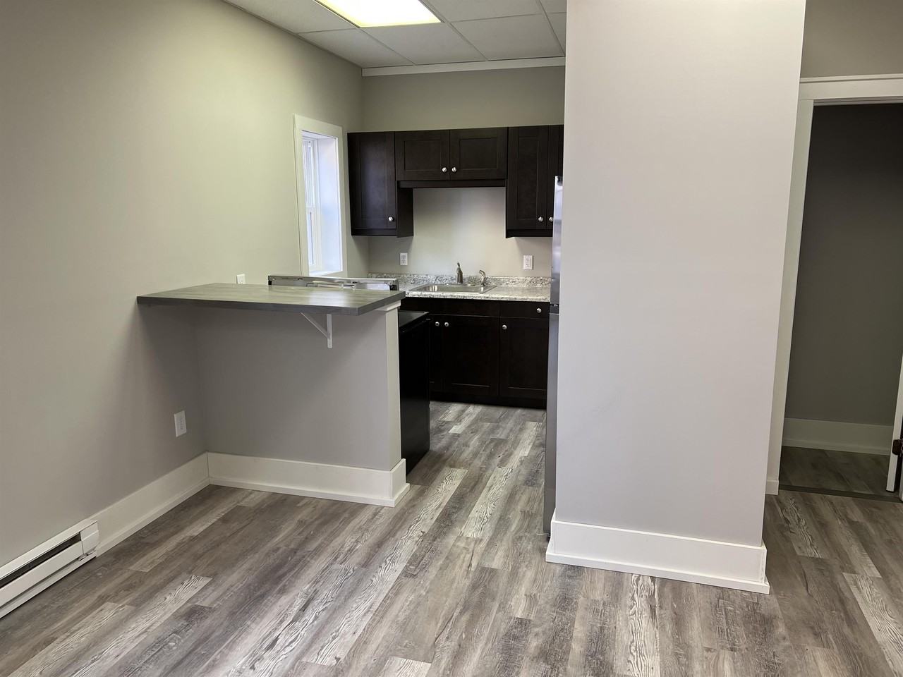 409 Elm Ave - Photo 3 of 11