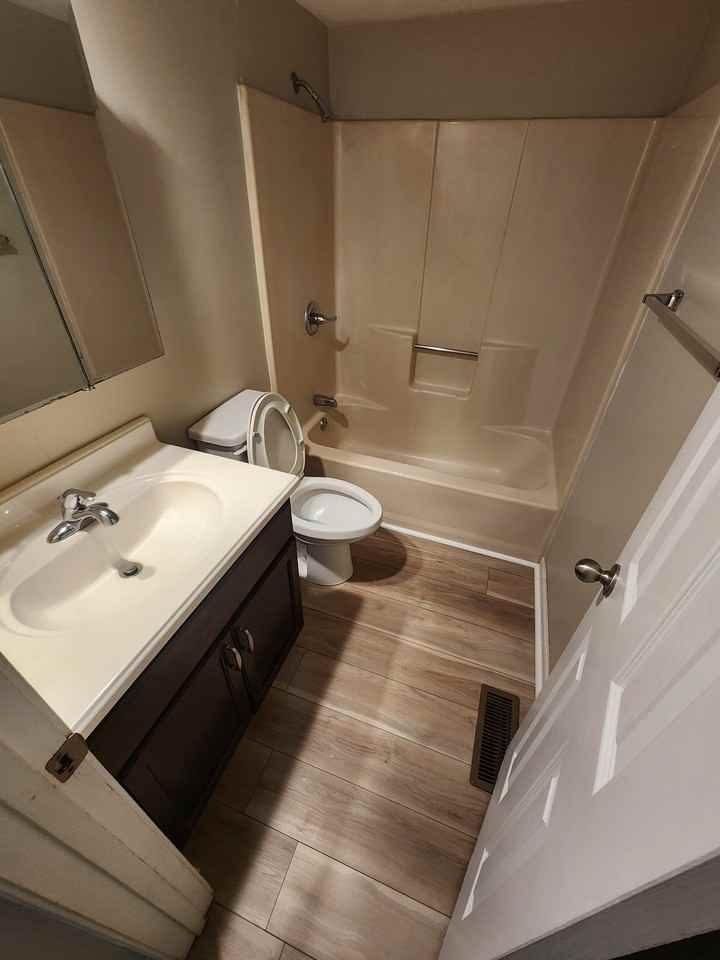 Evergreen Ridge Apartments - Photo 3 of 15