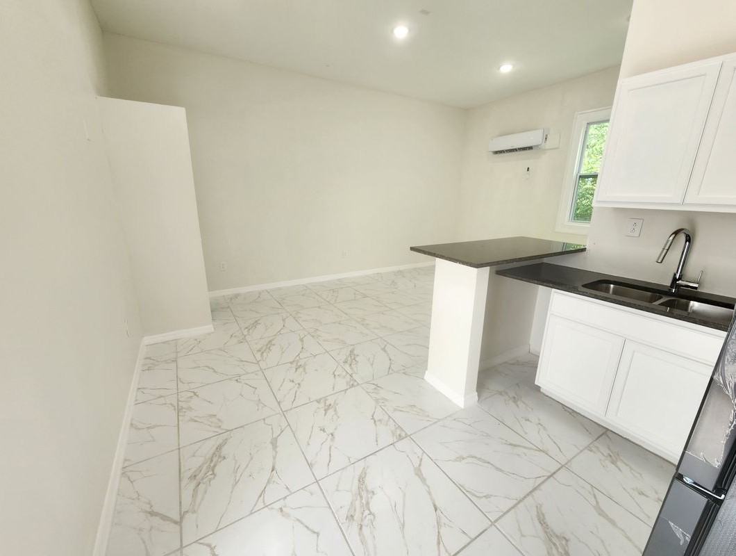 461 Harrell Dr ##E - Photo 3 of 4