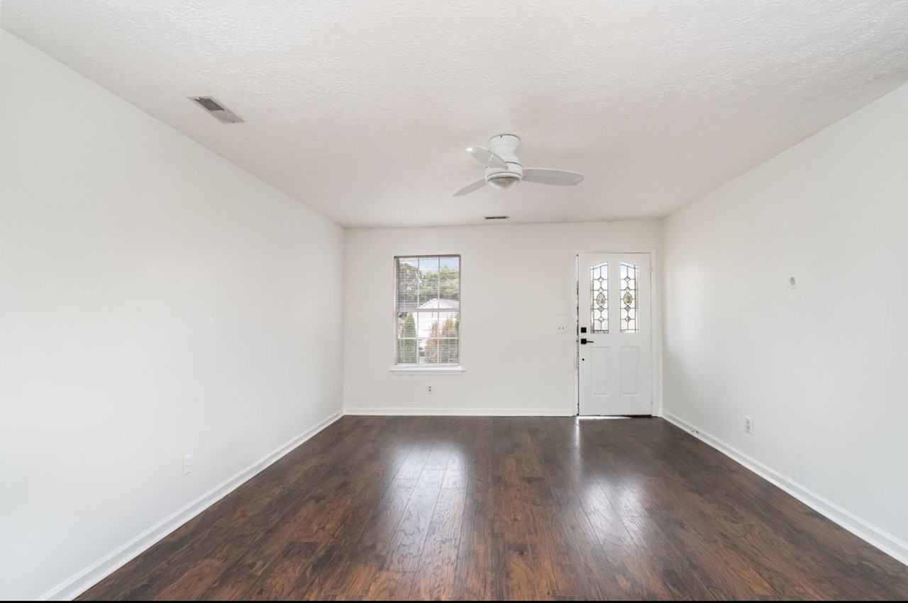 120 Minnette Ct - Photo 3 of 16