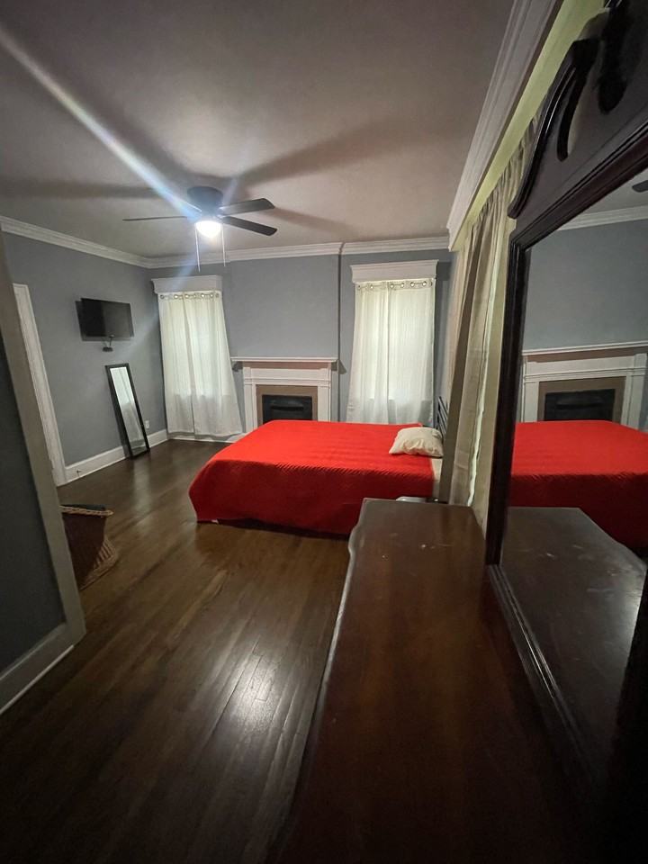 523 Hammond St #12 - Photo 4 of 4