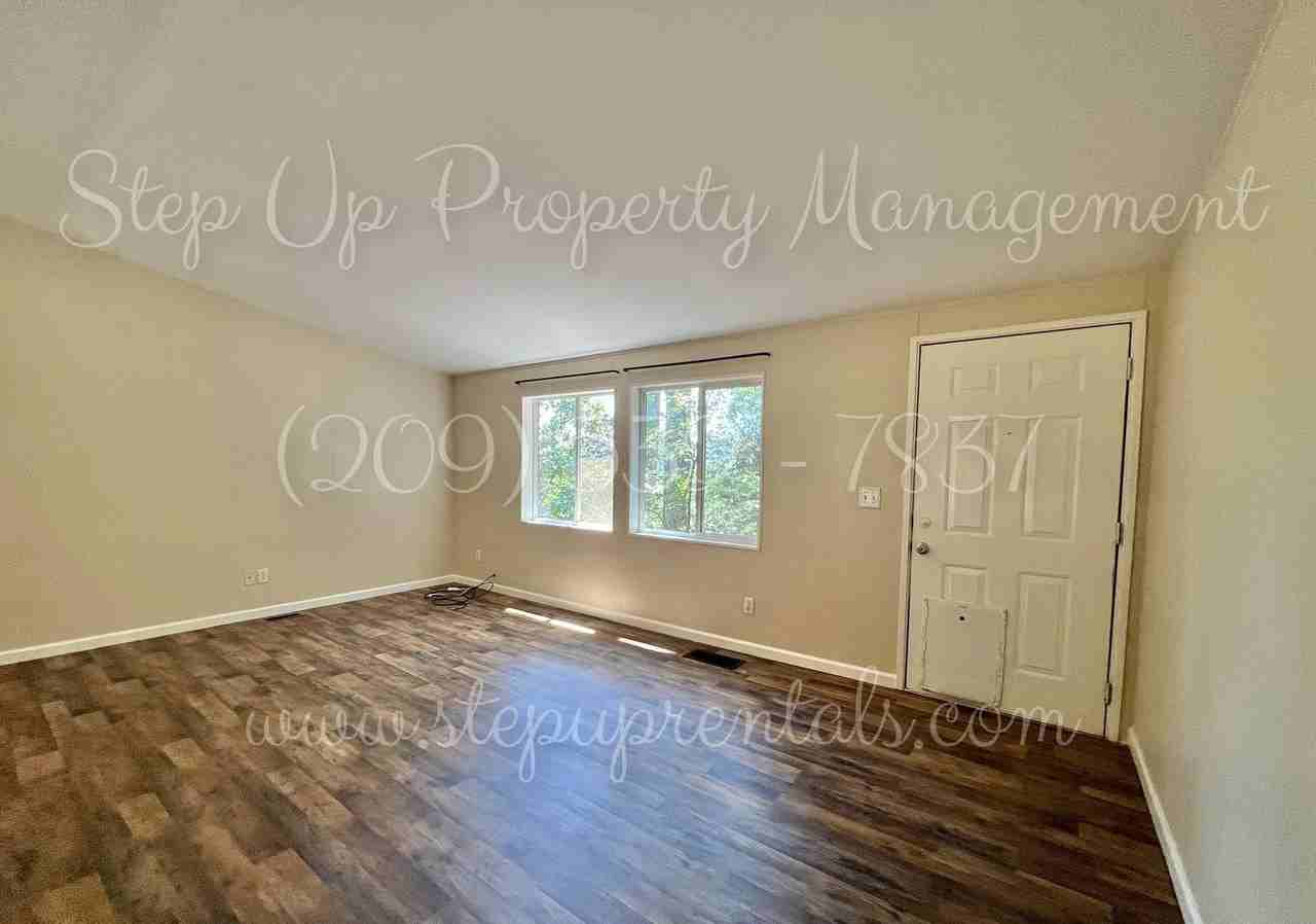 23495 Kreitzer Way - Photo 5 of 32