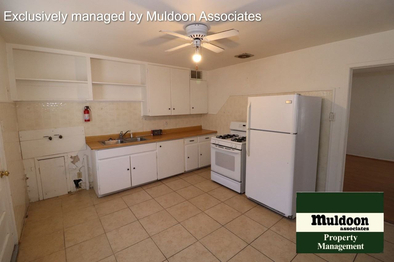 2561 Camellia St - Photo 3 of 8