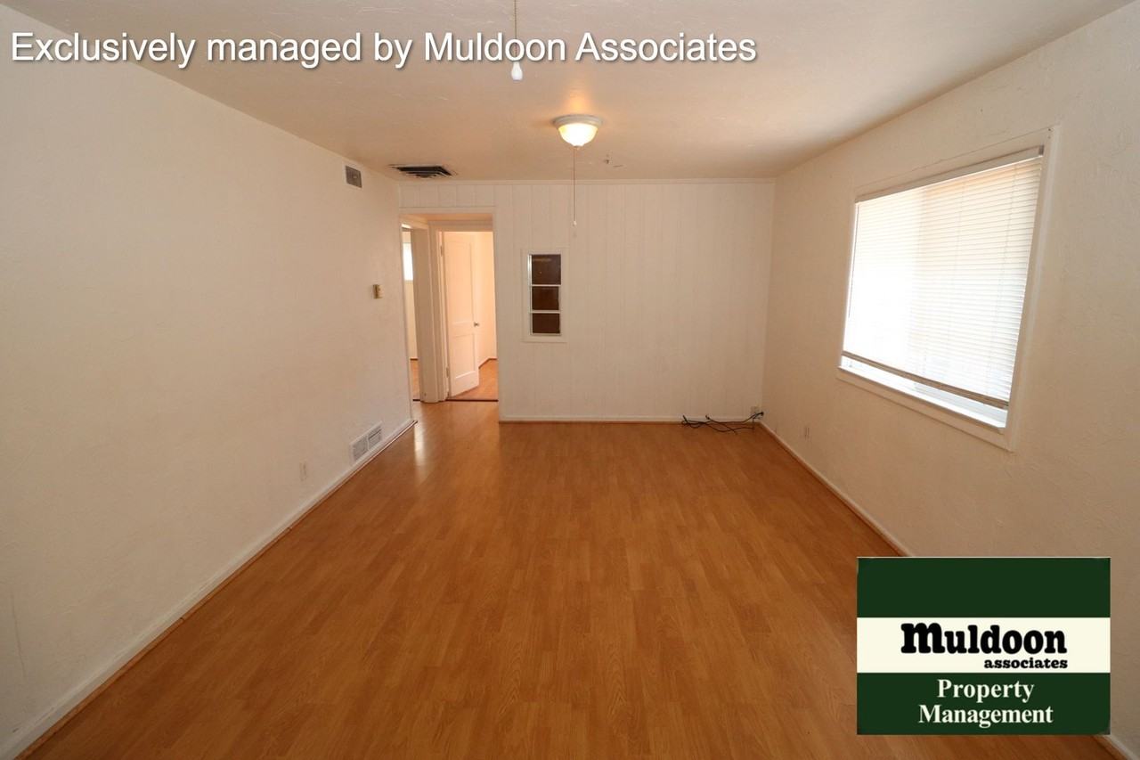 2561 Camellia St - Photo 4 of 8