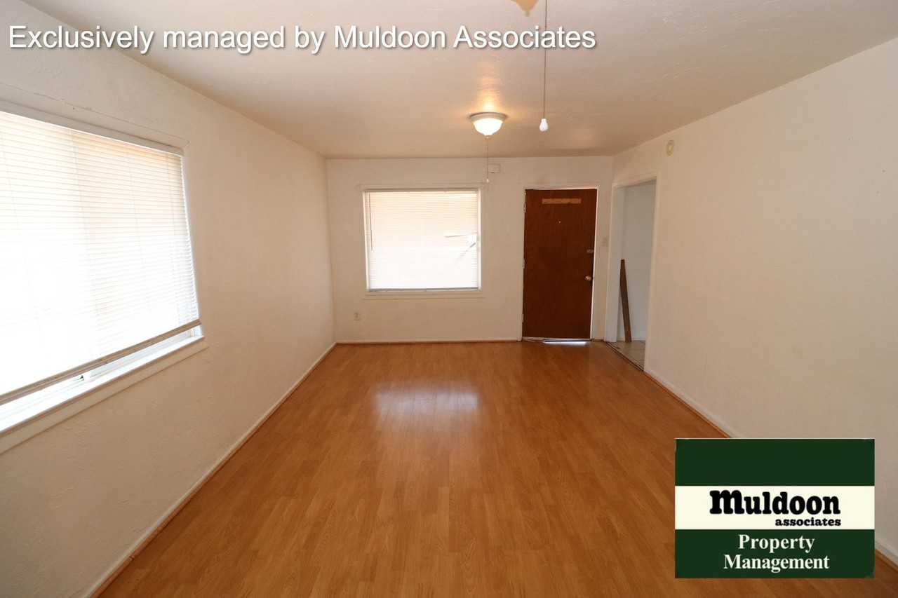 2561 Camellia St - Photo 5 of 8