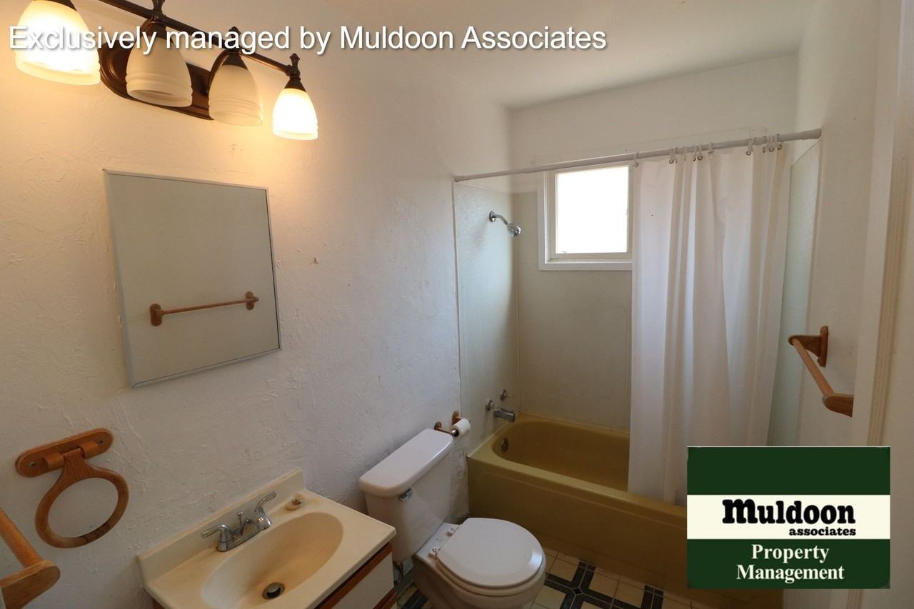 2561 Camellia St - Photo 7 of 8
