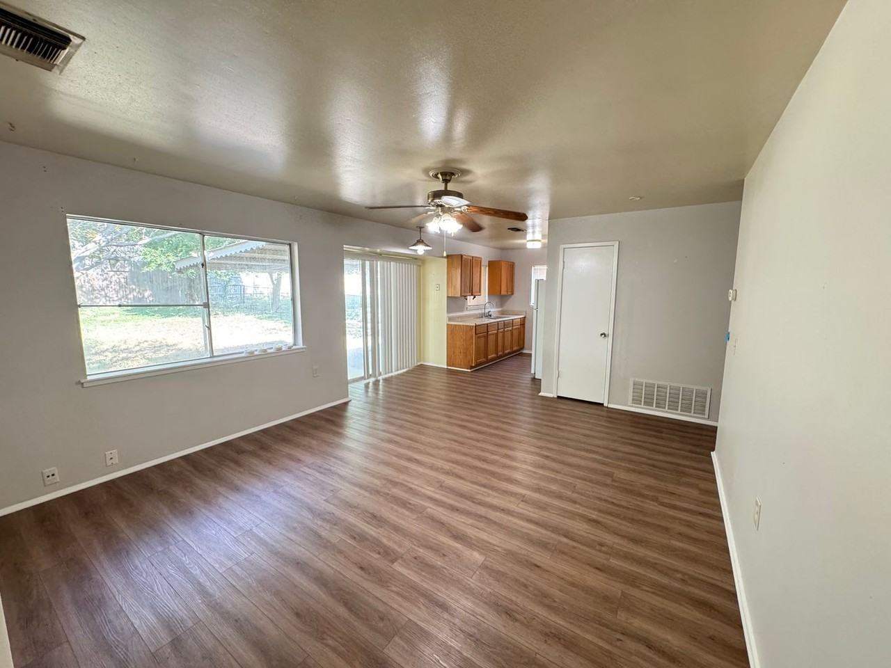 4630 Avenida Prima St - Photo 3 of 14