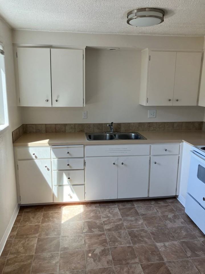 Centrally Located Fort Vancouver Location - Photo 4 of 8