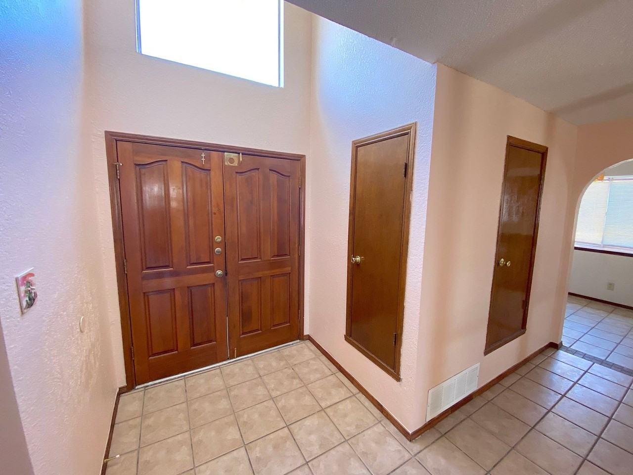 4716 Maureen Cir - Photo 3 of 27