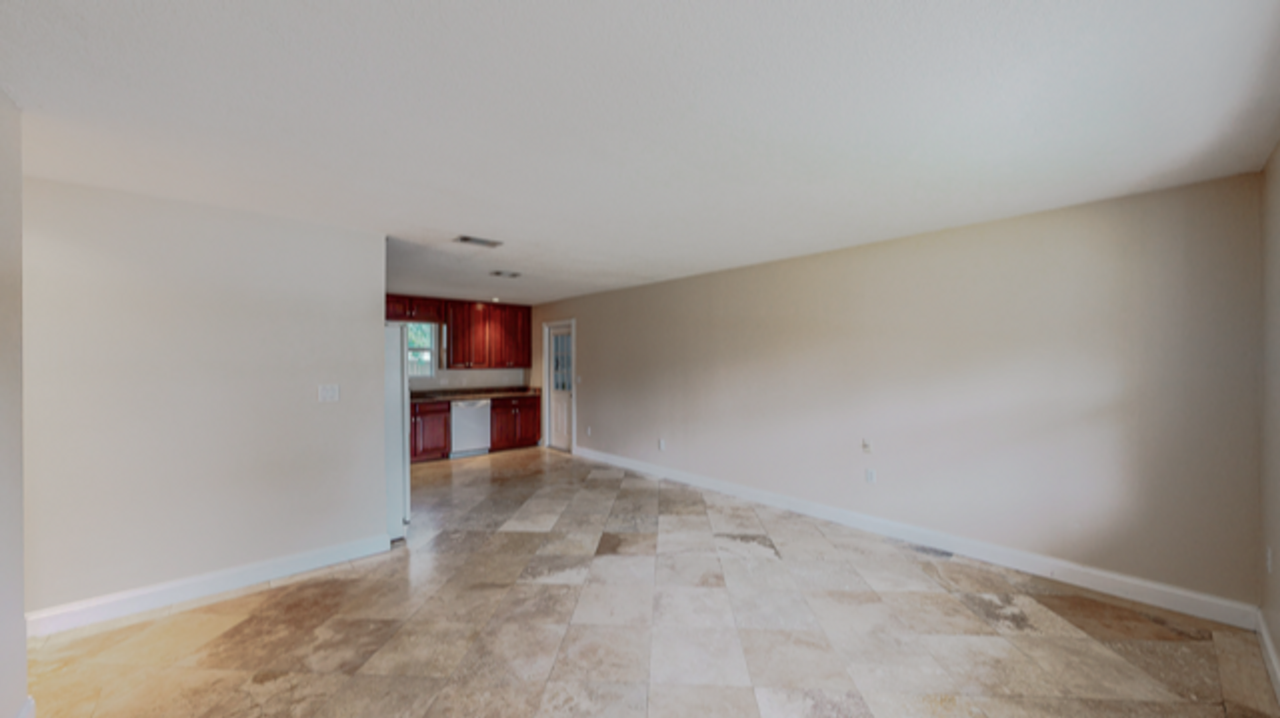 330 Stahlman Ave - Photo 2 of 26