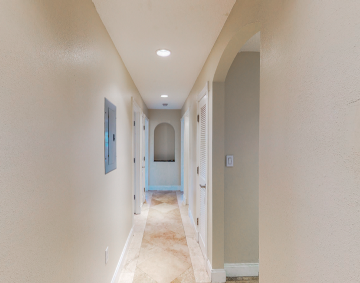 330 Stahlman Ave - Photo 7 of 26
