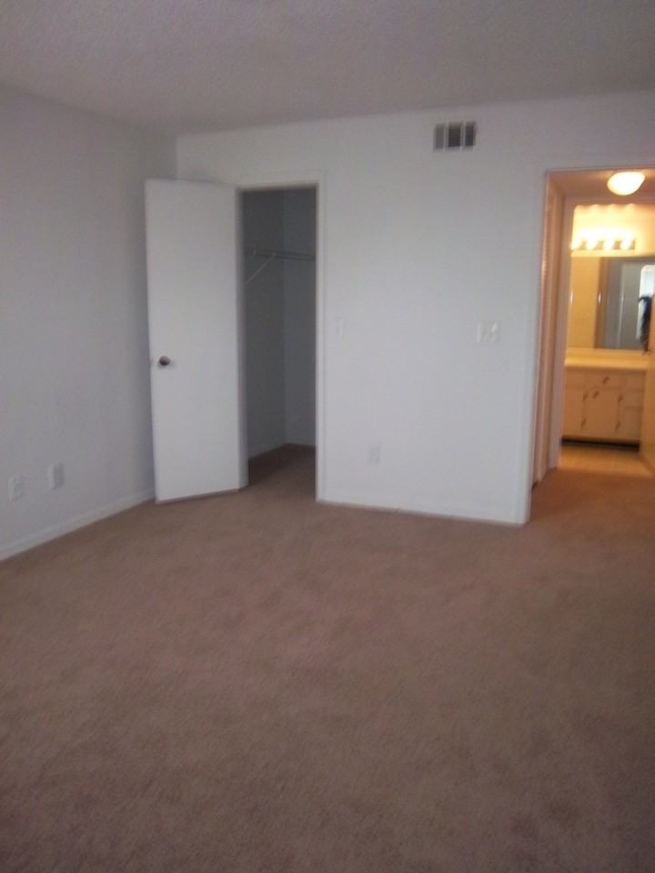 4606 Commander Dr #1113 - Photo 5 of 15