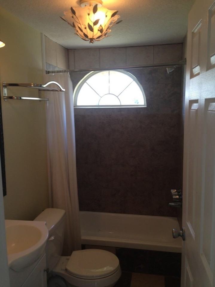 214 W Charlton St - Photo 3 of 8