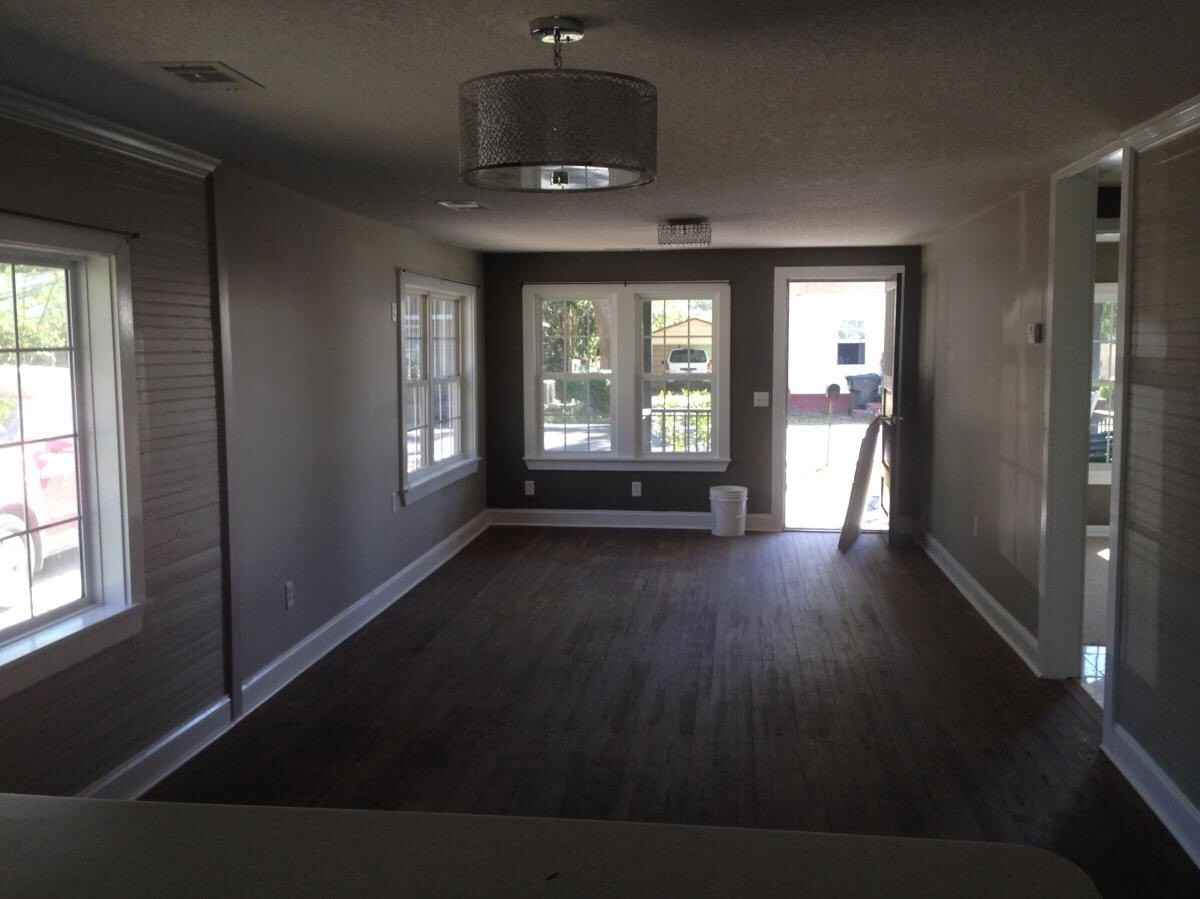 214 W Charlton St - Photo 5 of 8