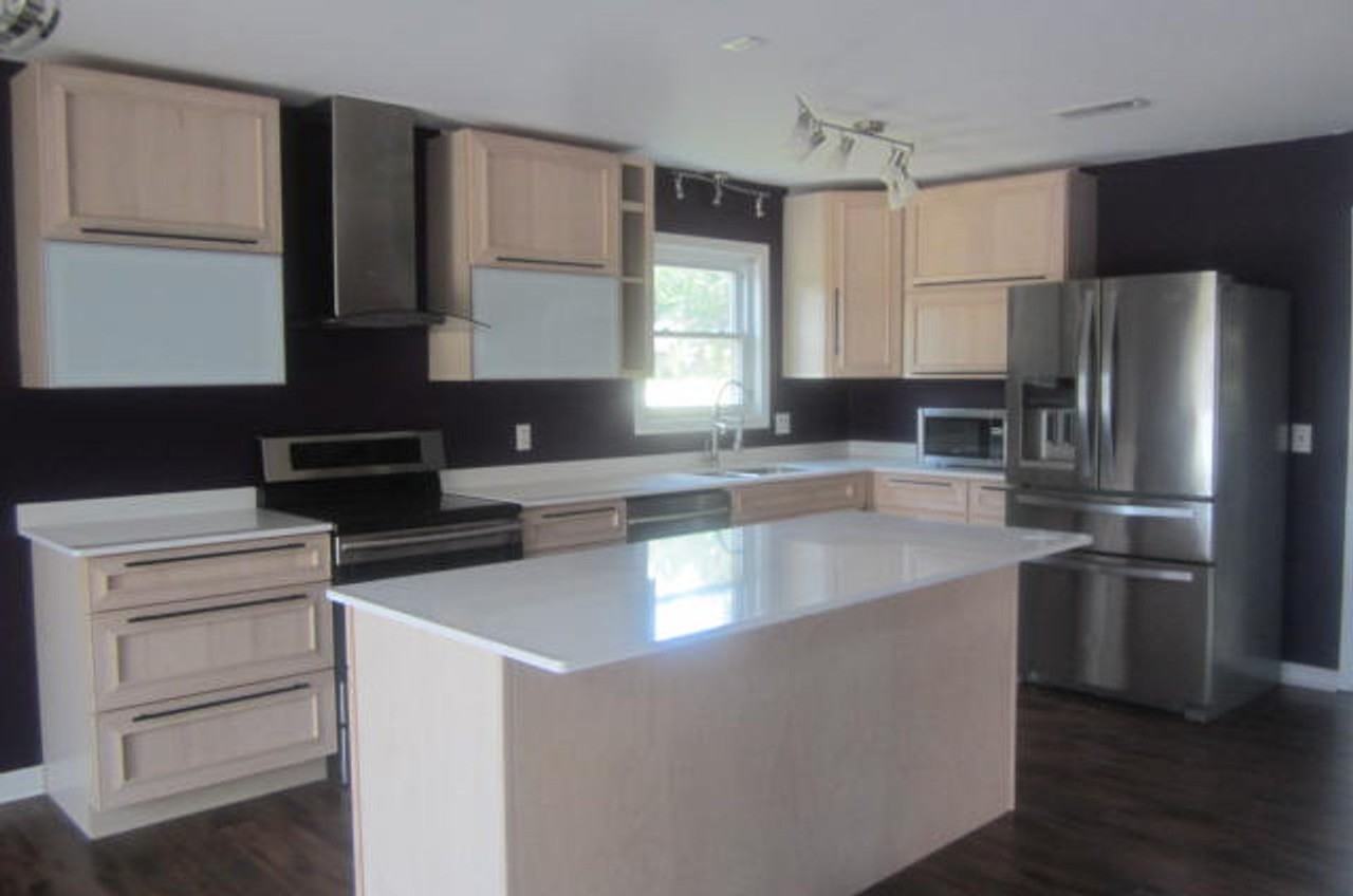 107 E Kingswood Dr - Photo 2 of 22