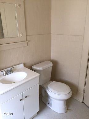 51 Burgard Pl - Photo 3 of 5