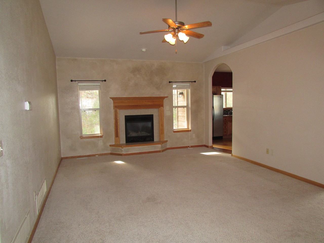 6529 Muirfield Dr - Photo 3 of 21