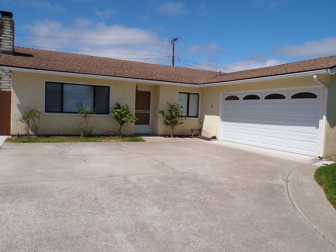 3930 Neptune Ave - Photo 2 of 20