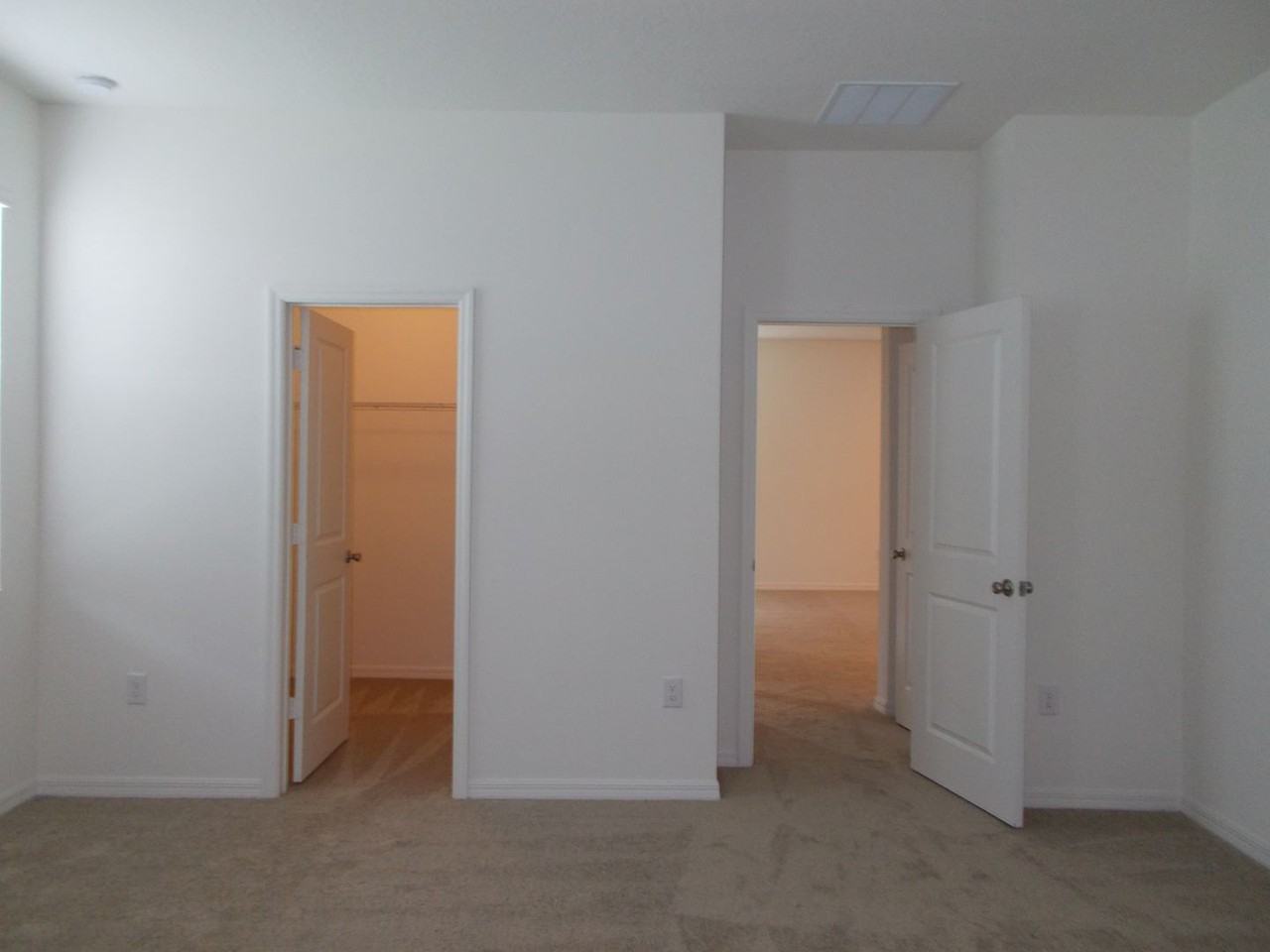 565 Overpool Ave - Photo 5 of 31