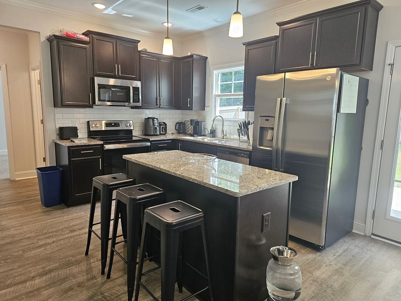 1227 Morgan St - Photo 5 of 16