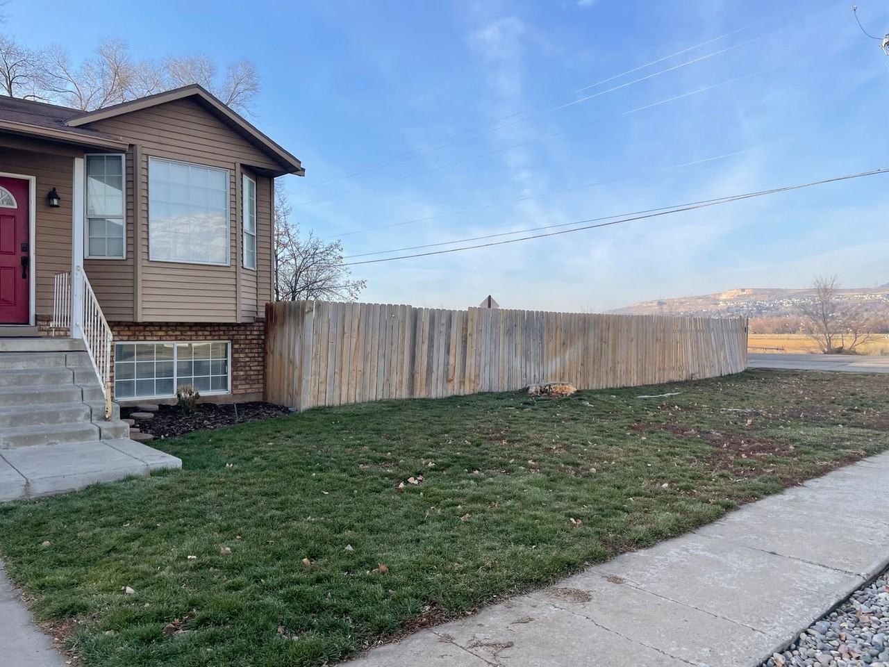 2547 N 450 W - Photo 2 of 22