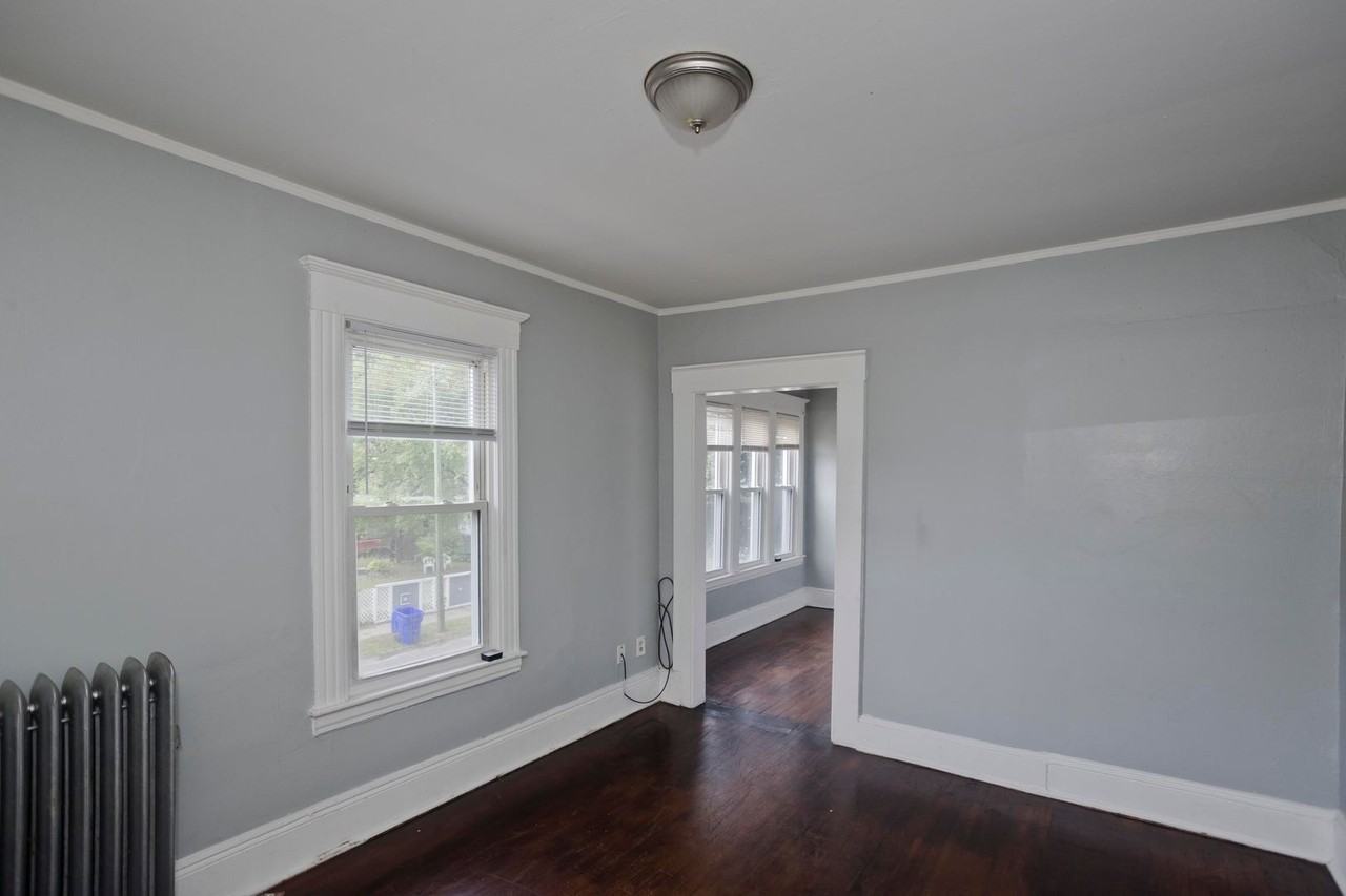 146 Kensington Ave - Photo 2 of 18