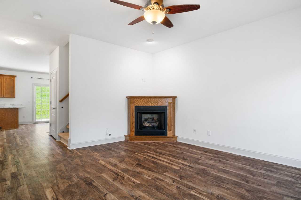 2658 Blossom Trl E - Photo 2 of 24