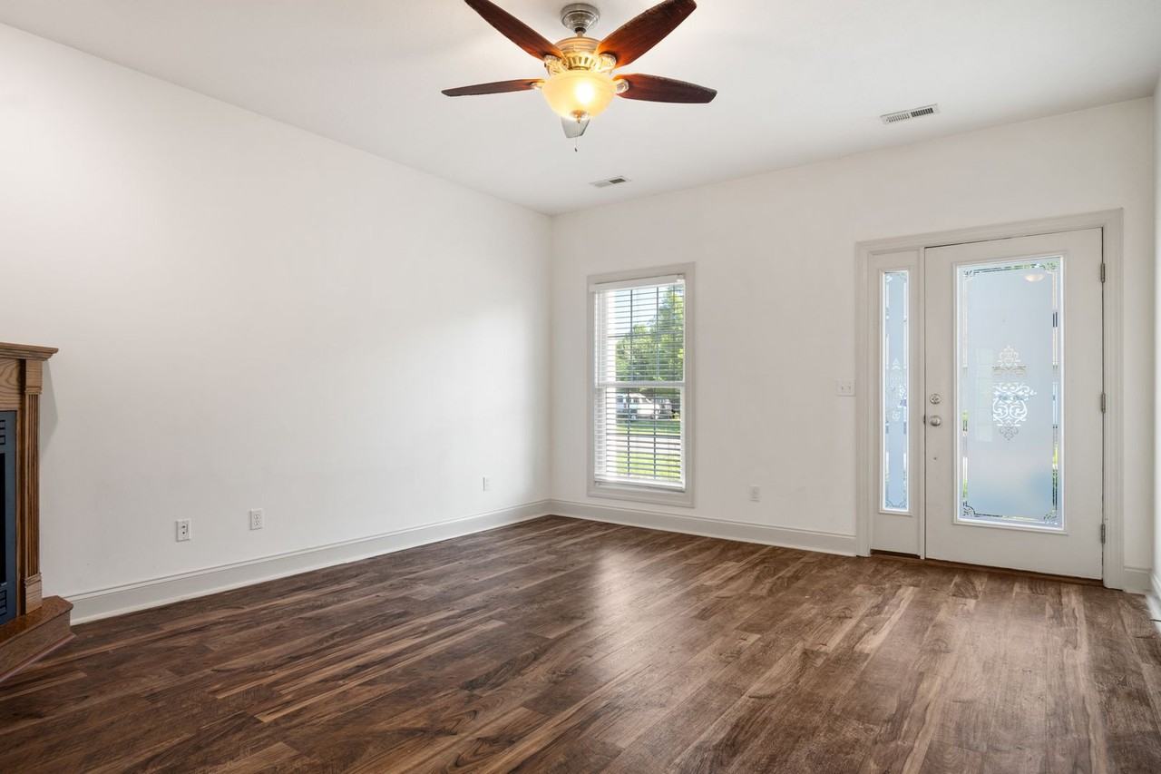 2658 Blossom Trl E - Photo 3 of 24