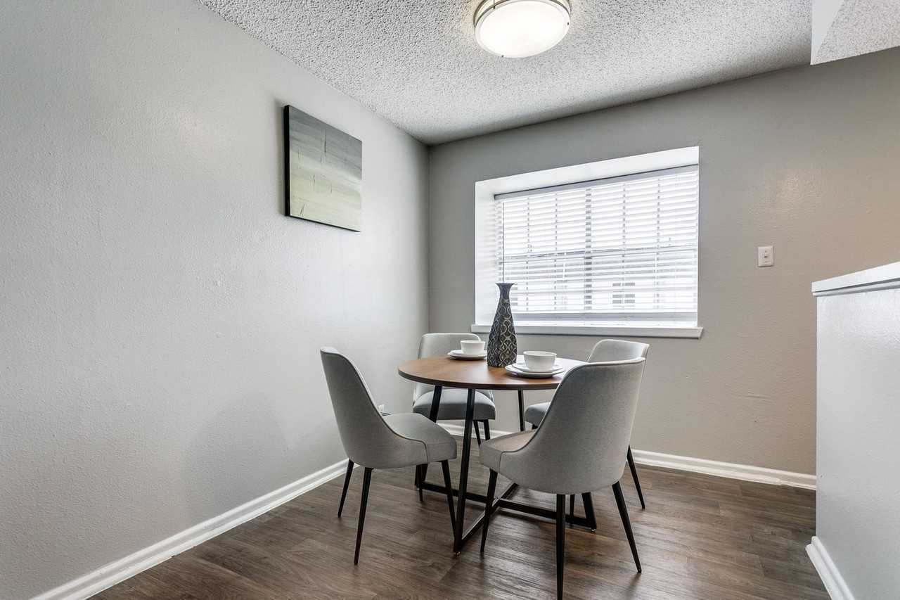 The Jackson Apartments - Photo 6 of 20