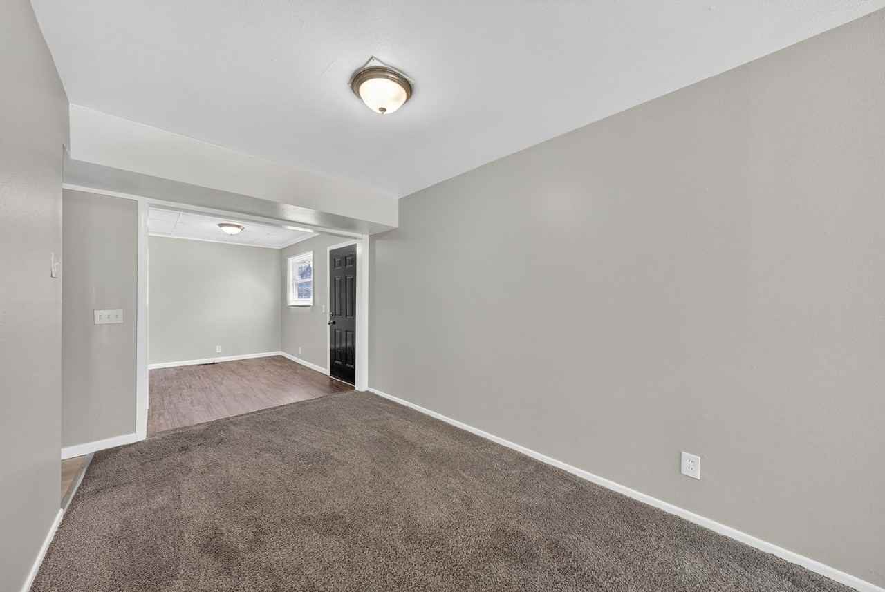 251 Midlothian Rd - Photo 5 of 33