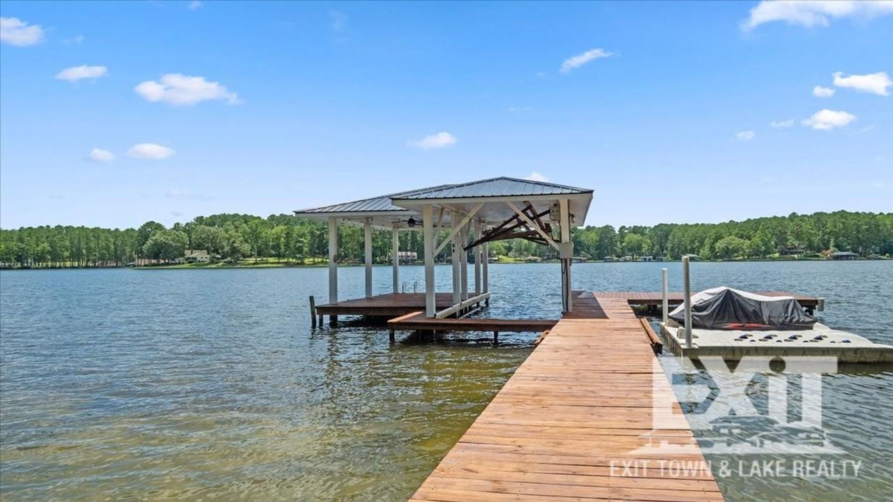 104 Dogwood Acres - Photo 2 of 46