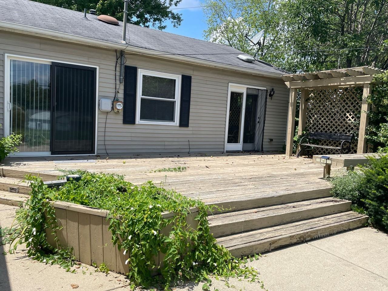 3400 Harwood St - Photo 3 of 11