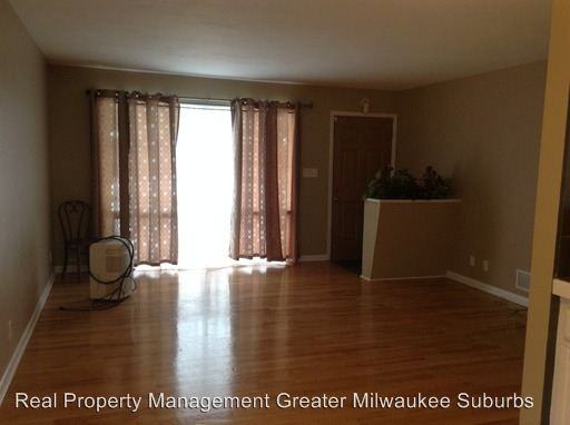 4156 N 81st St - Photo 3 of 21