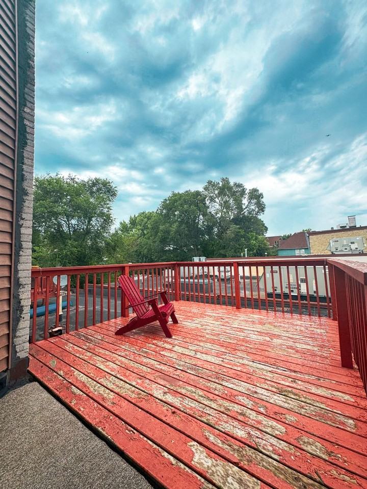 1220 Williamson St - Photo 6 of 17