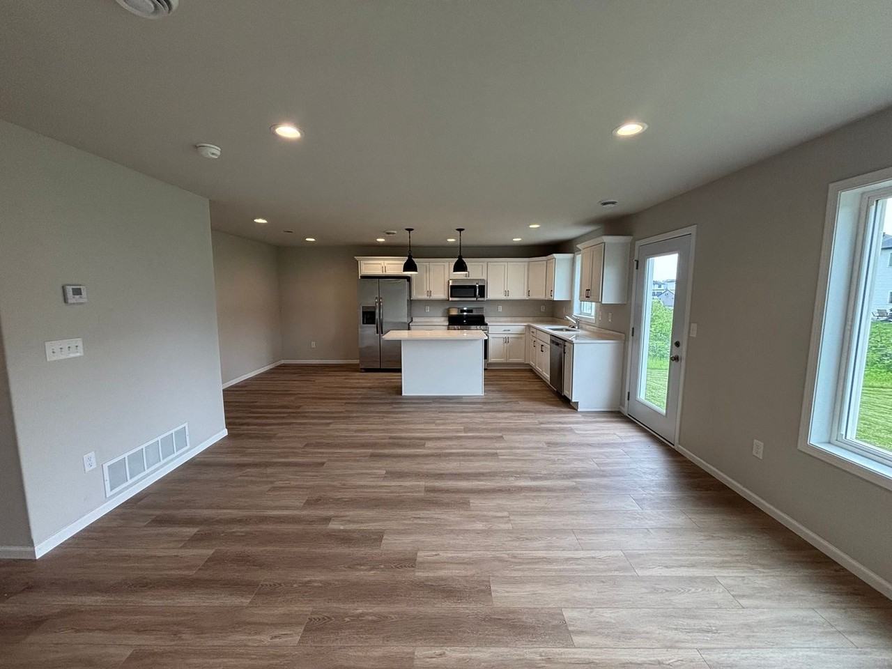 6753 Meadow View Dr S - Photo 5 of 12
