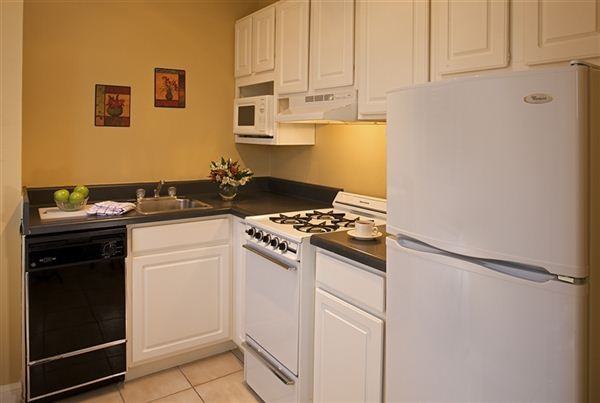 Virginian Suites Arlignton - Photo 2 of 5