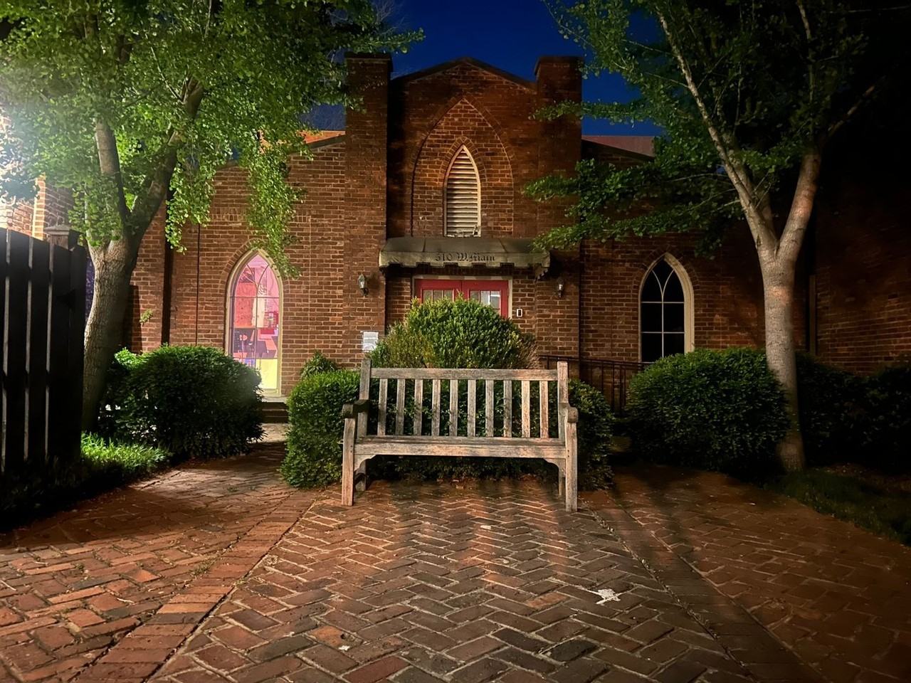 601 Boyd Mill Ave - Photo 4 of 9