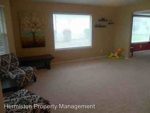 639 Dakota Ct - Photo 2 of 22