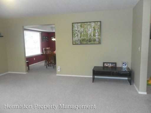 639 Dakota Ct - Photo 3 of 22