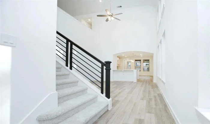 8205 Prairie Rye Dr - Photo 3 of 16