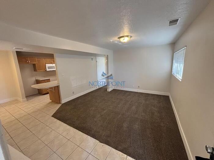 1202 W 1380 N - Photo 3 of 33