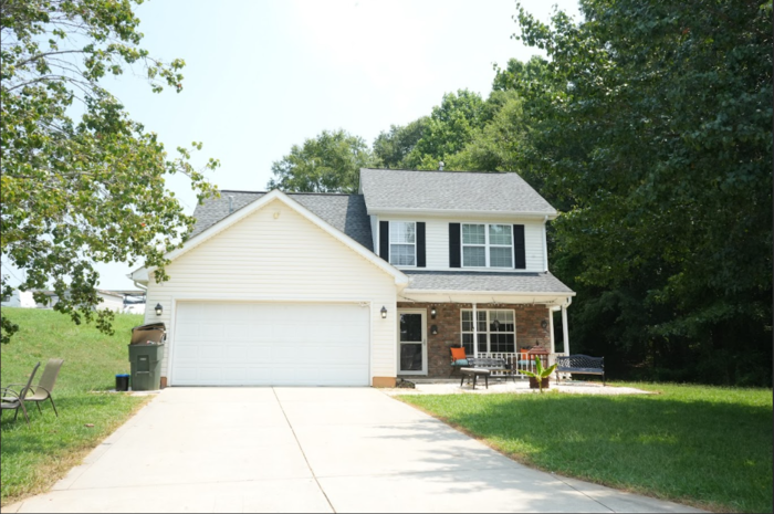 2600 Stagbuck Dr - Photo 2 of 18