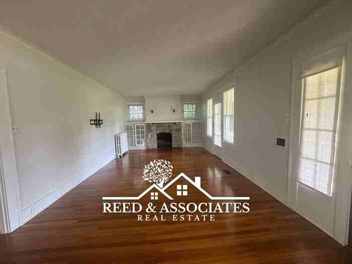 491 Ellsworth St - Photo 3 of 21