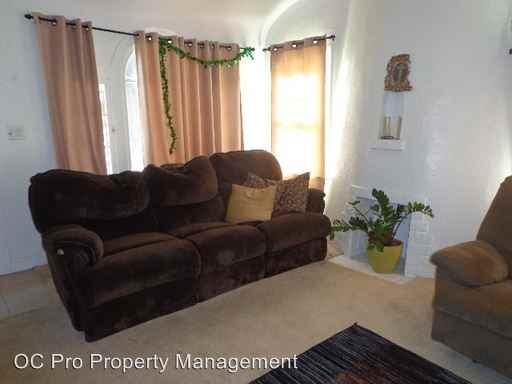 1012 N Flower St - Photo 2 of 9